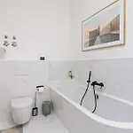 Stunning 120M2 Penthouse With Terrace, Mitte